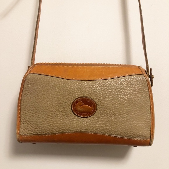 Dooney & Bourke Handbags - Vintage Dooney & Bourke Leather Crossbody Purse